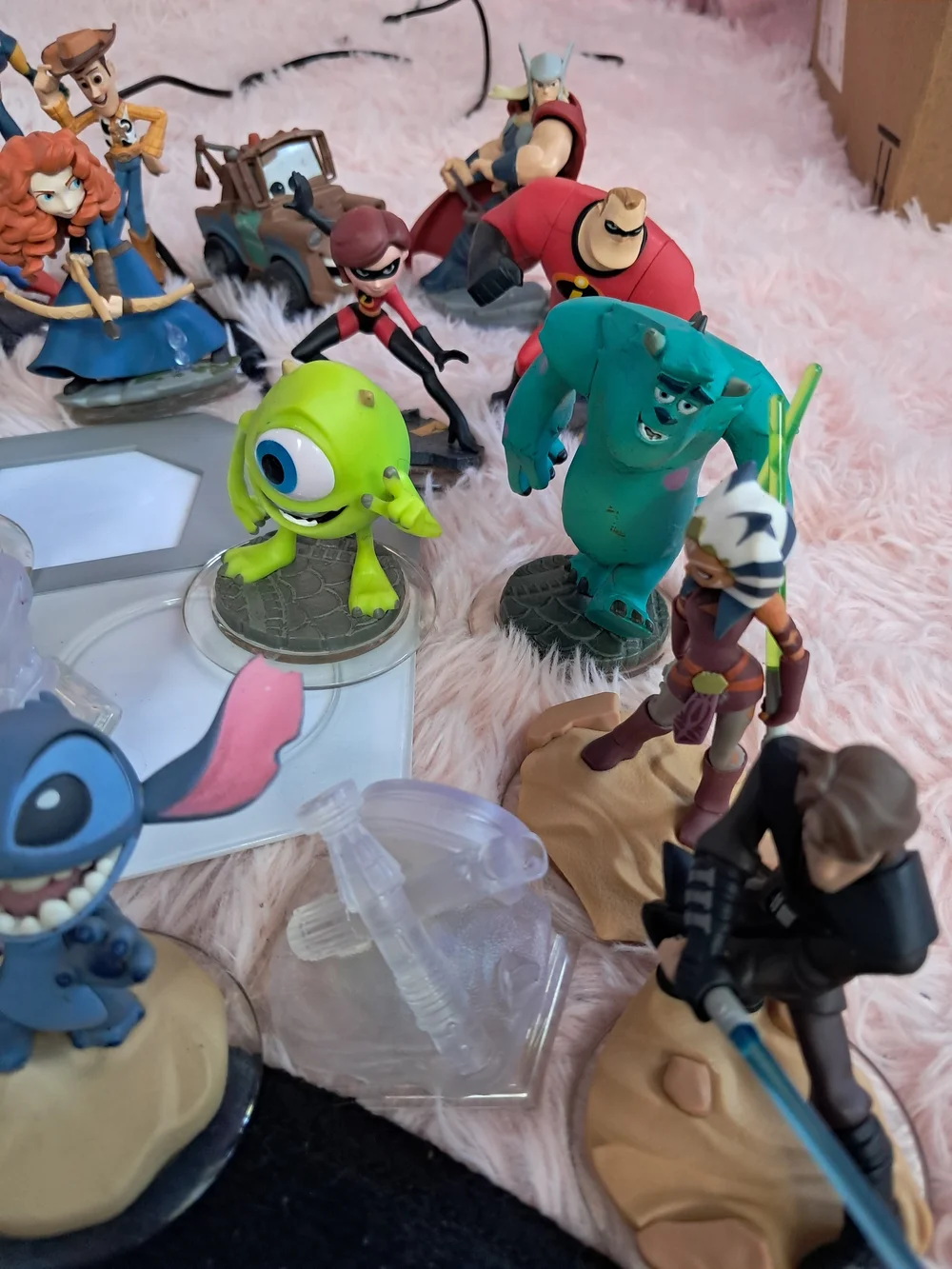 Disney Infinity Huge Lot Playable Characters & Portal 27 Piece Set
